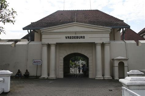 Sejarah Dan Kisah Mistis Benteng Vredeburg Tempat Wisata Di Jogja