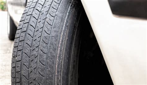 Tyre Wear On Outside Edge Is It Legal And What Causes It Insure 2 Drive