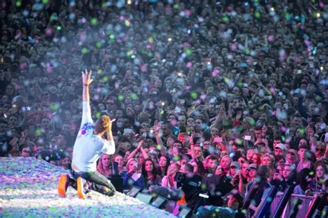 Coldplay adia shows no Brasil por causa de infecção pulmonar séria do