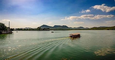 Fateh Sagar Lake Udaipur Is A Tranquil Oasis In Rajasthan