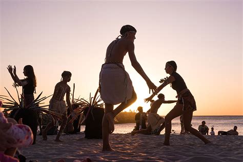 ABORIGINAL DANCE PERFORMANCES: - Sculpture by the Sea