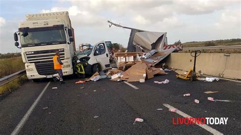 Fi Pi Li Incidente A Vicarello Traffico Bloccato Per Molti Chilometri