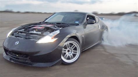 Nissan Z Drifting