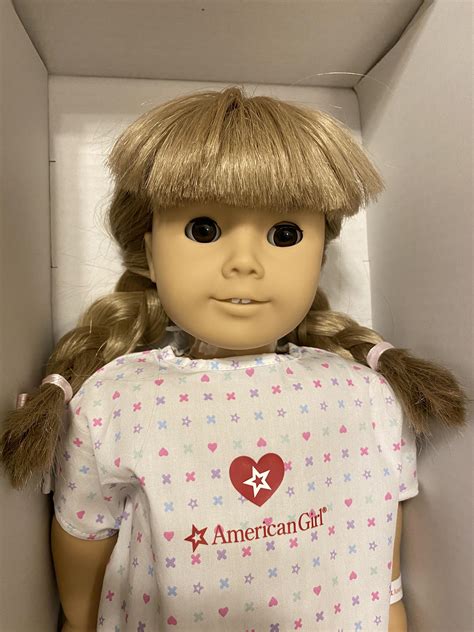 Can I paint my dolls lips? (More in comments) : r/americangirl