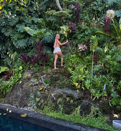 Princess Sab Zada | hey🫧 (with the intention of counting stars together