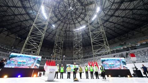 Presiden Jokowi Lakukan Topping Off Indoor Multifunction Stadium Ims