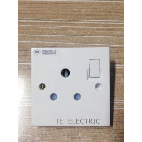 Ums 1215a 15a 1 Gang Switched Socket Outlet Ums 15a Ac 250v Switched Socket Shopee Malaysia