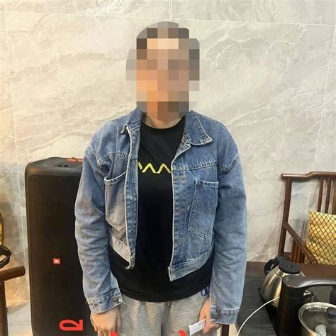 前晚，西港警方逮捕了5名中国籍男子，他们涉嫌绑架拘禁一名马来西亚女子 内容 平台 行动