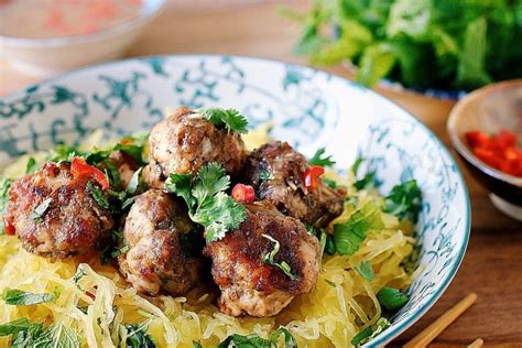 Paleo Vietnamese Meatballs Vermicelli Noodles | IHeartUmami.com