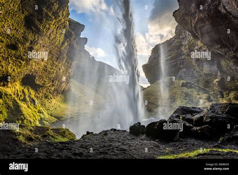 Cascada de kvernufoss fotografías e imágenes de alta resolución Alamy