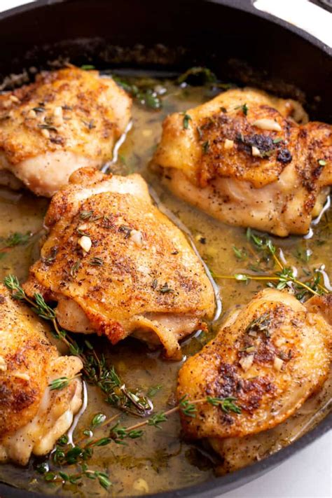 Easy Cast Iron Chicken Thighs Recipe All Things Mamma