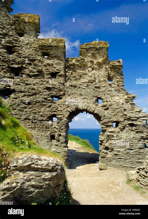 Tintagel Castle Cornwall Fotos Und Bildmaterial In Hoher Auflösung