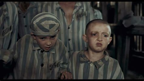 Çizgili Pijamalı Çocuk - The Boy in the Striped Pajamas - Her Şeyden ...