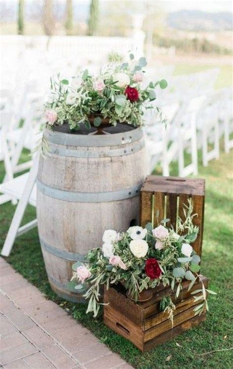 Rustic Weddings Are Quite Trendy These Days Among All The Decorations