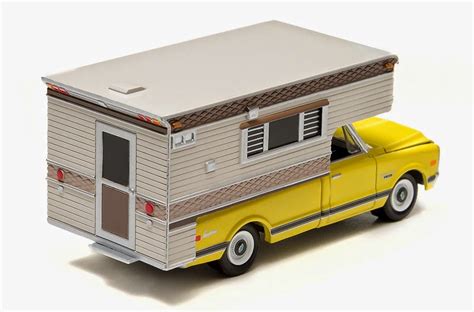 Greenlight 29783 164 Scale 1970 Chevy C10 Cheyenne Pickup Truck Yellow