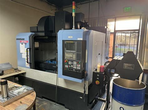 Used 2013 Doosan Mdl. DNM 400 II CNC Vertical Machining Centers w ...
