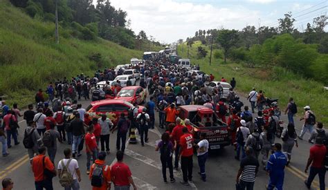 Petroleiros baianos protestam contra reforma da Previdência FUP