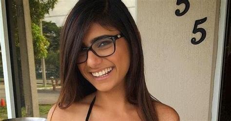 Mia Khalifa Big Boobs In Sling Bikini Bod Girls Mia Khalifa