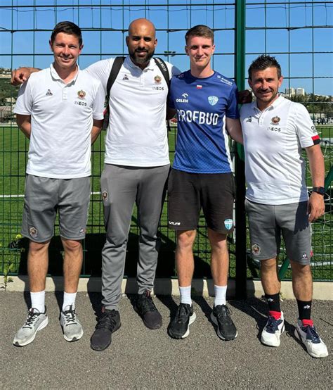 Les petits Aiglons au top lors du mois davril École de foot