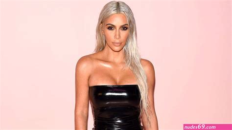 Kim Kardashian 19 Nude Sexy Collections Nudes 69