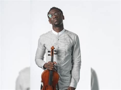 black violin full circle  appears  sheldon concert hall