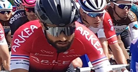 Cyclisme Nacer Bouhanni Victime Dune Cassure Sur L Toile De Bess Ges