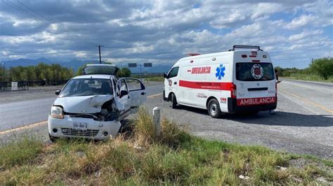 Lo Chocan En Carretera Nacional En Montemorelos Responsable Escapa