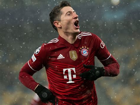 Złota Piłka Robert Lewandowski bohater Bayernu i reprezentacji Polski