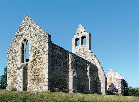 Glises Romanes Dans La Baie Du Mont Saint Michel