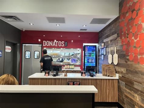 Donatos Pizza Updated January 2025 63 Photos And 42 Reviews 2884 N