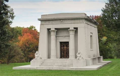 Mausoleum Design Styles And Costs Us Buyers Guide 2023 Rome Monument