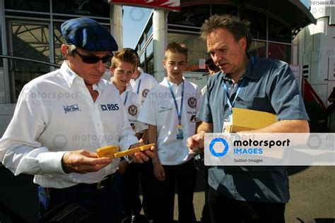 Jackie Stewart GBR With The Winners Of The F1 In Schools Competition