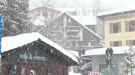 Video Meteo Courmayeur Neve Pi Intensa Fiocchi Sempre Pi Fitti