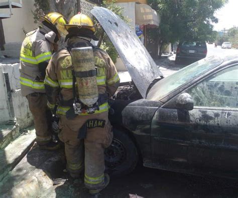 Corto Circuito Procova Incencio De Auto Y Movilizaci N