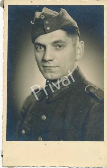 FOTO WK II Wehrmacht Junger Soldat Portrait Uniform K1 55 EUR 34 90