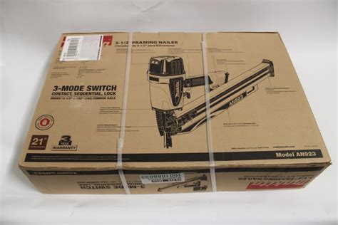 Makita AN923 3 1 2 In Pneumatic 21 Full Round Head Framing Nailer