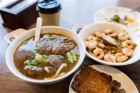 Premium Photo Taiwan Local Food Braised Beef Noodles Bowl