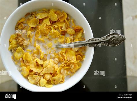 Fresh Breakfast Cereal Stock Photo Alamy
