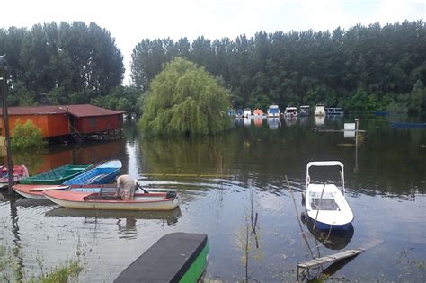 Ali To Nije Uspeo Devoj Ica Me Je S Obale Pitala Gde Mi Je Bata