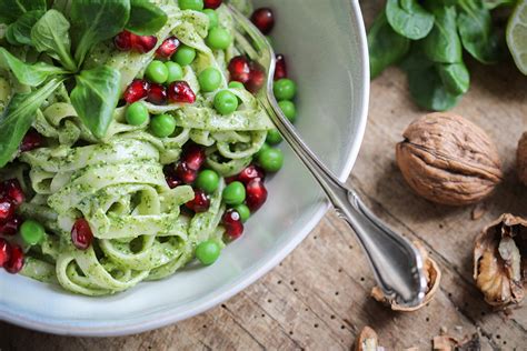 Feel Good Pasta Mit Cremigem Feldsalat Pesto Veggies Vegan