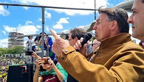 Bolsonaro sobre gastos Auxílio 15 anos do Bolsa Família