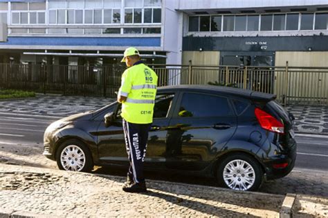 MOTORISTAS que NÃO PRESTAM ATENÇÃO e levam multas