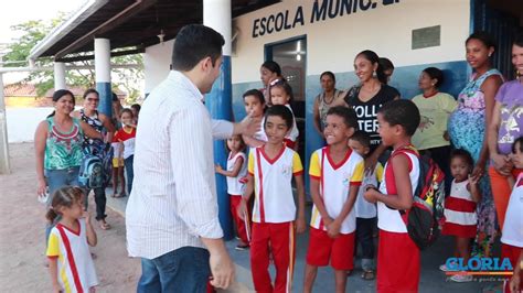 Governo Municipal De Gl Ria Realiza Entrega De Kits Escolares Youtube