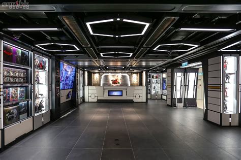 Hot Toys 全新專門店 月 日登陸香港海港城 Car hk