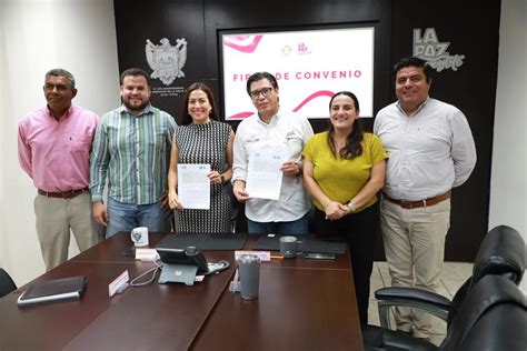 Firma Ayuntamiento De La Paz Convenio Con El Instituto Sudcaliforniano