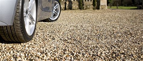 Simple Steps to Laying a Gravel Driveway