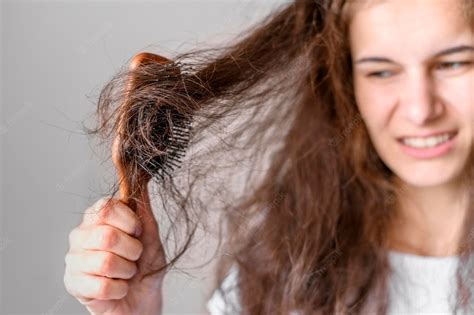 5 Cara Untuk Mengatasi Rambut Kering Dan Rusak Pangansari Blog