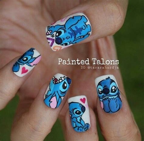 Pin By Regina Gabriel On Nail Designs Disney Acrylic Nails Cute Acrylic Nails Nail Art Disney