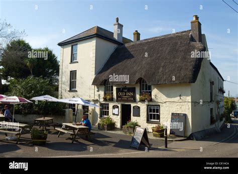 Old Inn Mullion In Cornwall Hi Res Stock Photography And Images Alamy