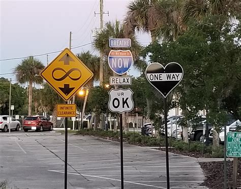 These street signs in a town near me.... : r/mildlyinteresting